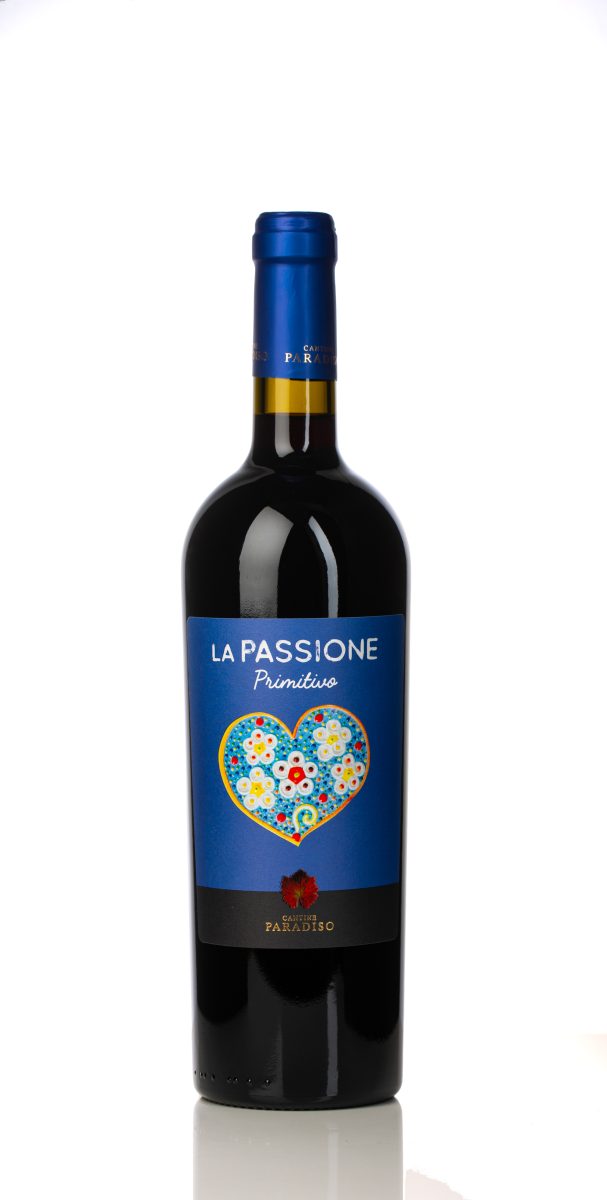 Cantine Paradiso La Passione Puglia Primitivo IGP 2023-F kopie La Passione Primitivo Puglia IGP rode wijn fles