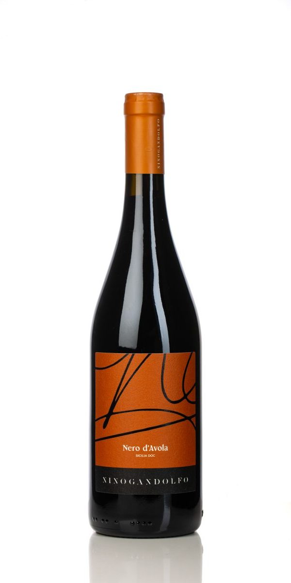 Nero d’Avola Sicilia DOC 2022 Nino Gandolfo – Siciliaanse rode wijn fles